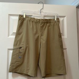 Columbia boys shorts- size XL